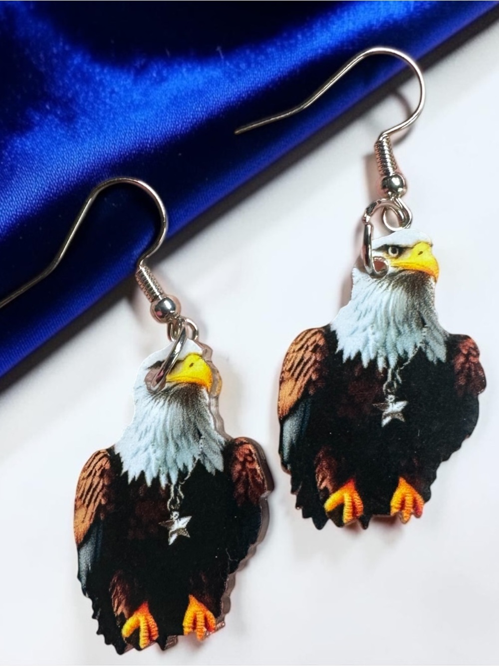 Bald Eagle Acrylic Dangle Earrings Patriotic Americana Jewelry NWT